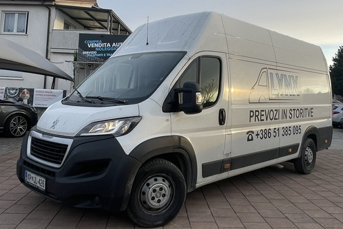 Tovorni kombi Peugeot Boxer L4H3 bele barve