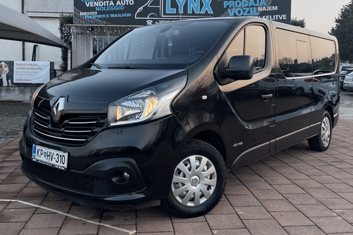 Renault trafic črne barve ročni menjalnik